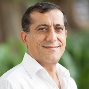 Dr. Farzad Olfat